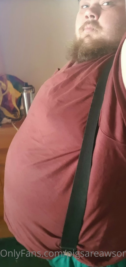 Had to wear an old 7xl shirt was like spandex on me part 1 