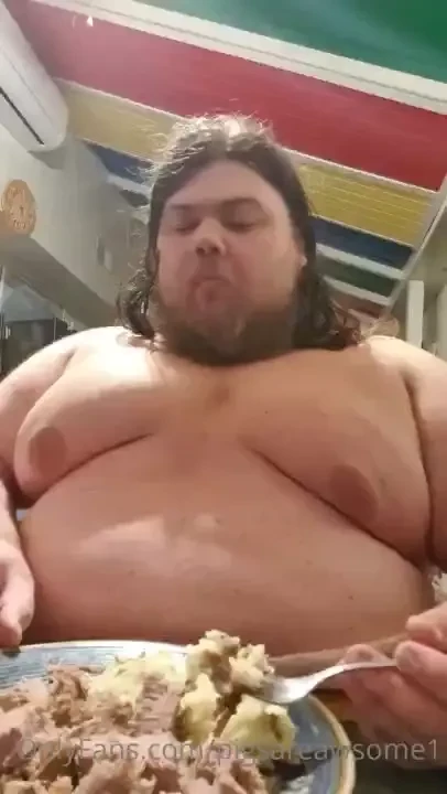 Everyone knows i love to eat 