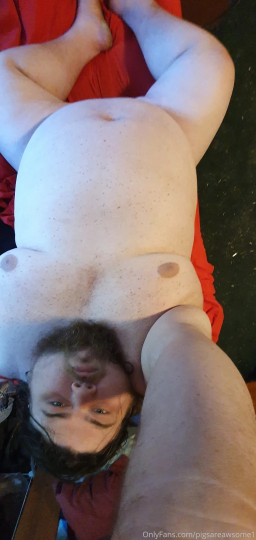 Got a new wedge pillow whose going to stuff my gut while i relax on it part 1 