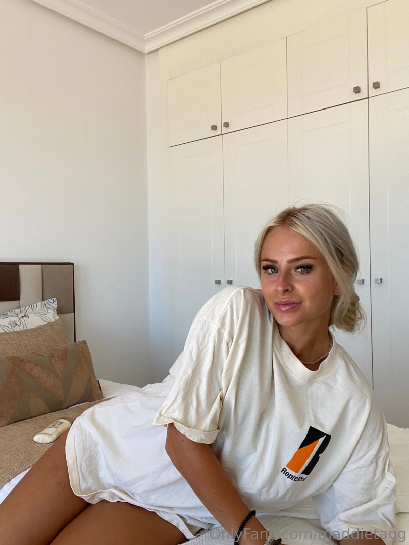 Something tasty waiting for you in your dms part 1 