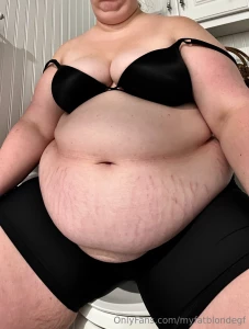 Tired overstuffed overstretched her jaw muscles are the only ones left