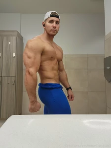 Look at those muscles part 2