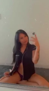 Staying in tonight wanna cuddle wit me bby