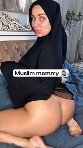 Your porn mommy is waiting for you i am a dirty muslim woman ad