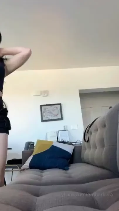 Do i have any foot lovers in here i m going to be sending a cute clip 