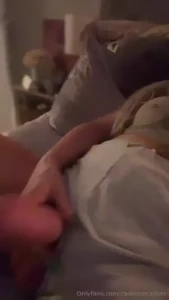 Just a quick stroking vid on a rainy friday