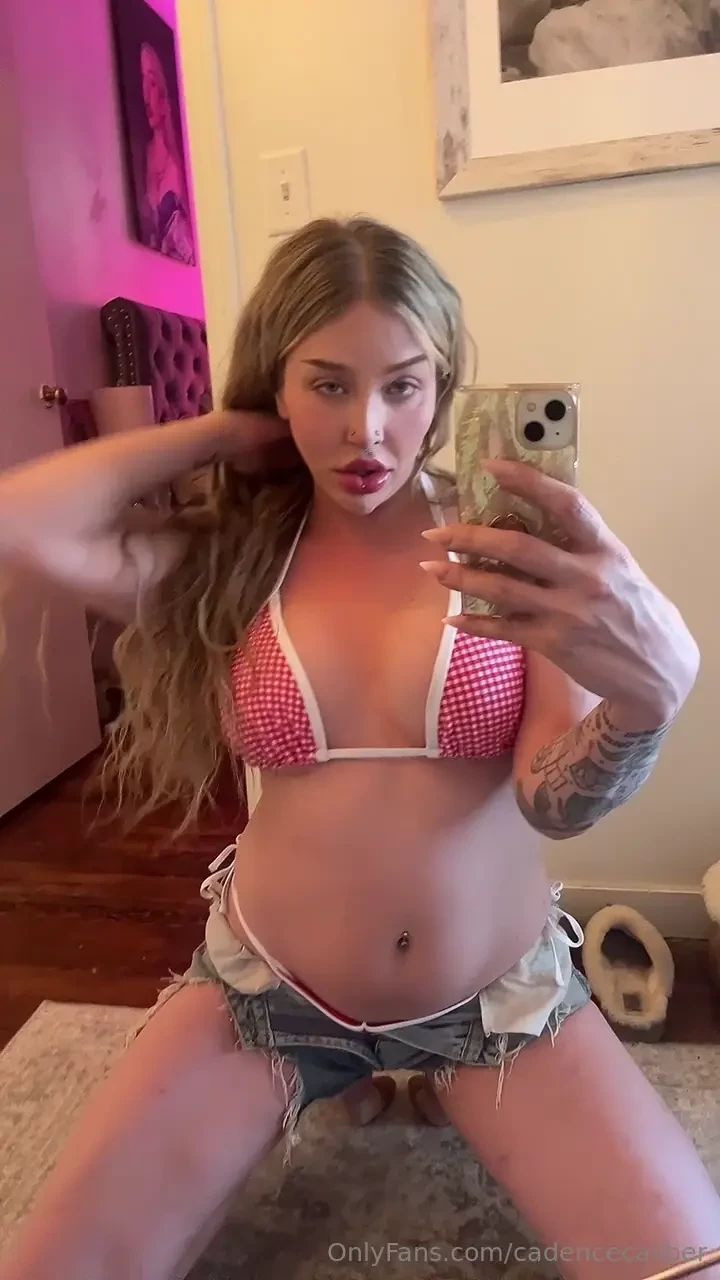 Objects in the mirror are sexier than they appear 