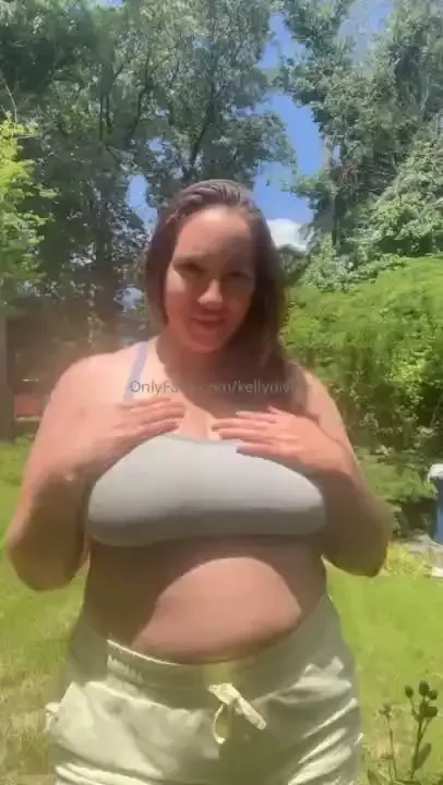 Do you think nature appreciates my tits and ass as much as i show off 