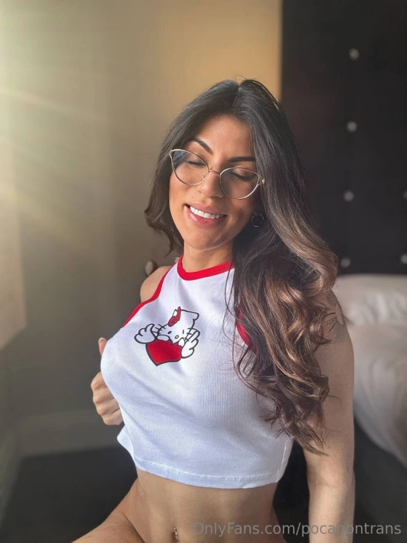 Channeling my inner hello kitty today this cute little top is hugging part 1 