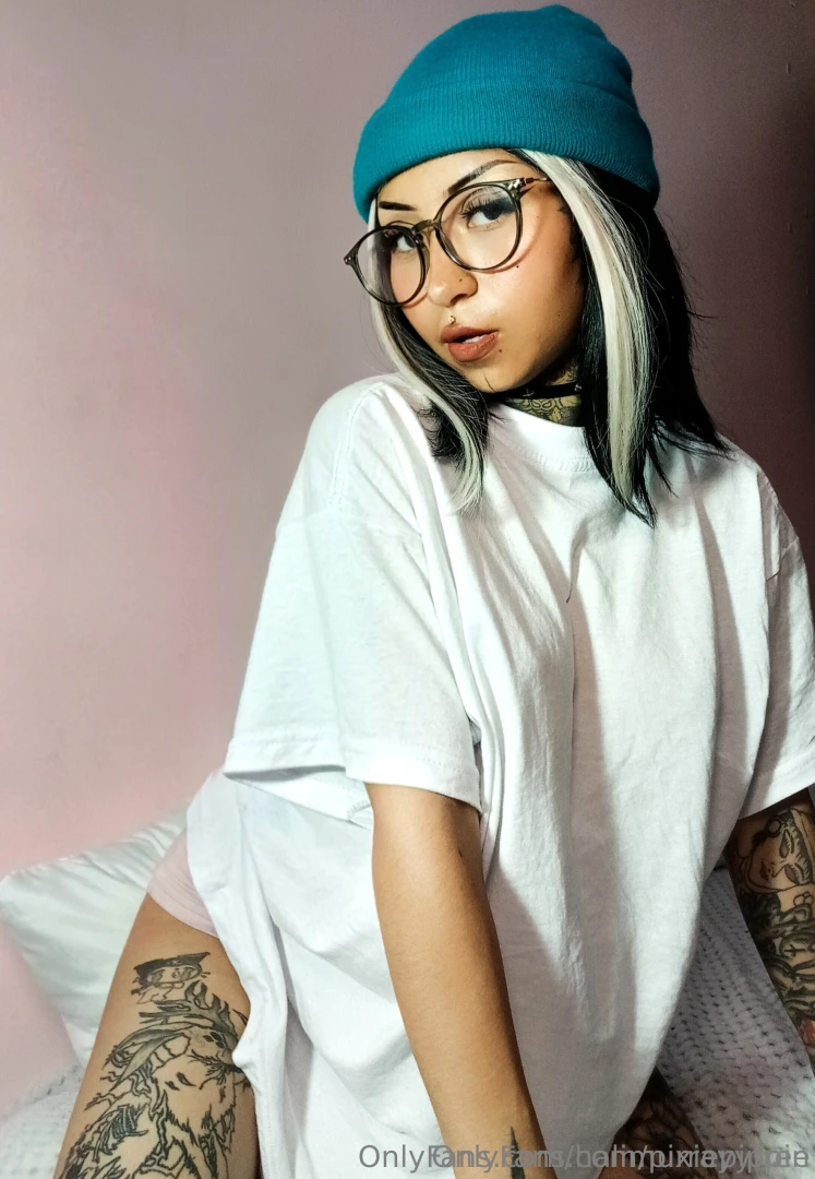 Pixiepippin the inked beauty who s part dancer part gamer and 100 your part 10 