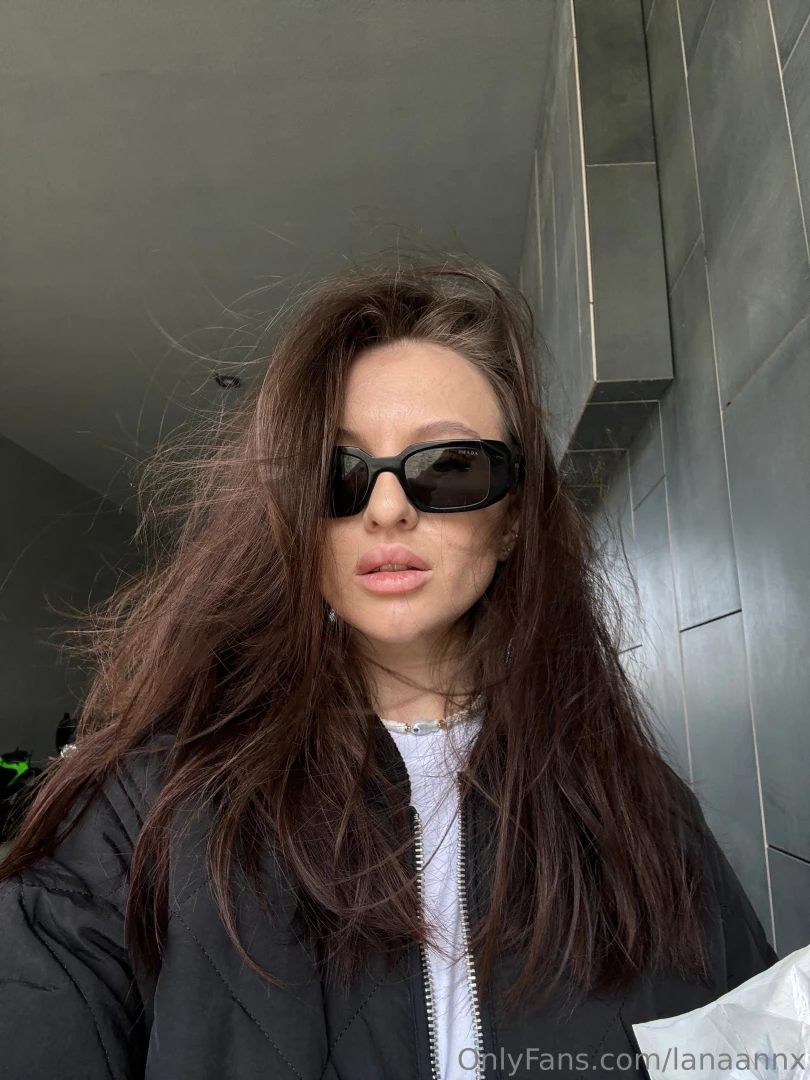 When the sun is shining and the mood is high you can just put on these 