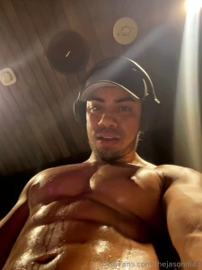 Who s ready to stick their face in between my sweaty abs