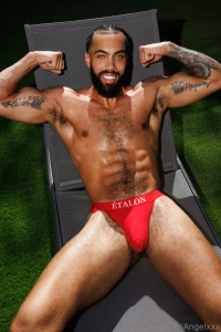 Going live tonight 9 30pm est dont miss it who wants to watch me shoot