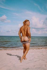 You like doing freaky things outside