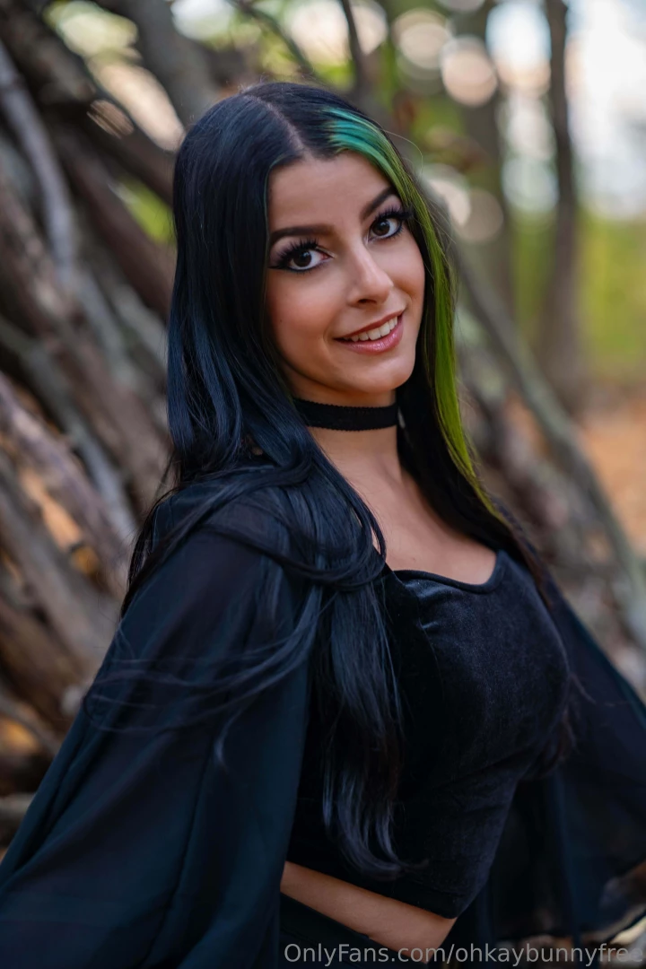 Would you follow me into a spooky forest 