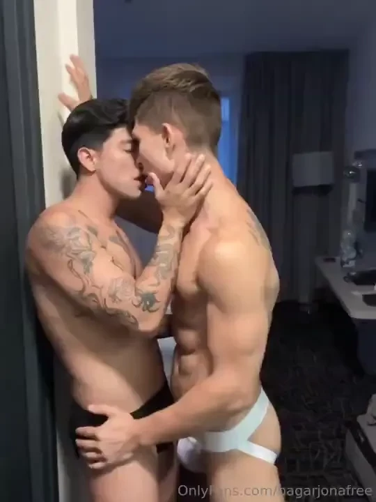 Wanna see a collab of us together destroyboy i loved his passionate 