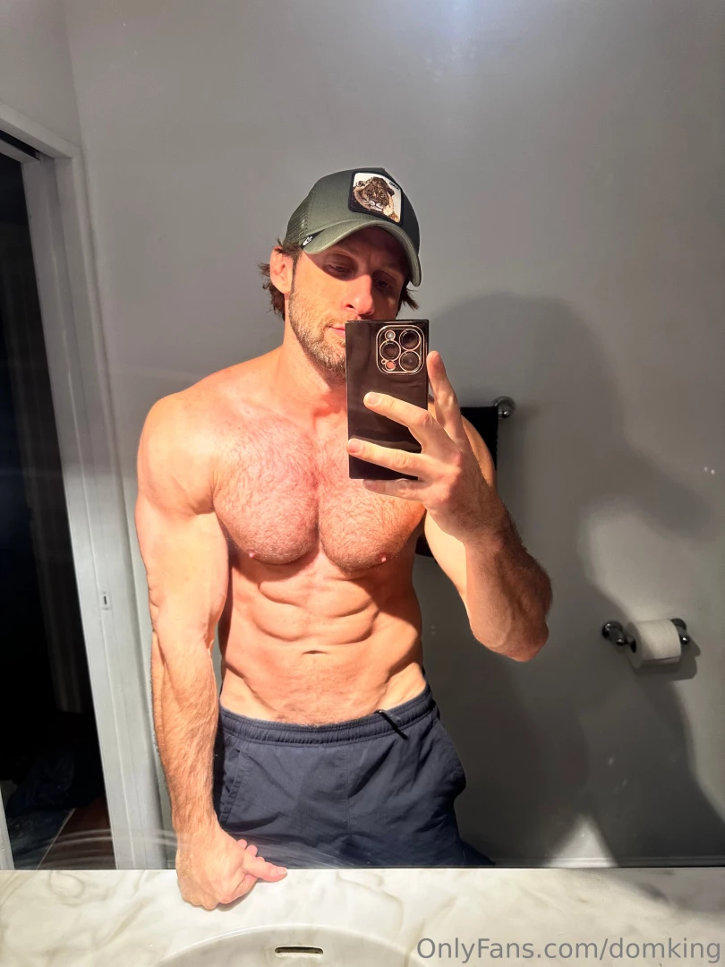 Been posting more shirtless pics on here how do we like that 