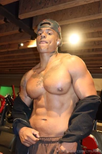 Final warning goin live tonight at 9pm this your last reminder don t