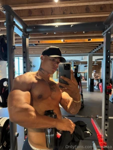 Goin live tomorrow at 9pm pst you already know it s gonna get nasty