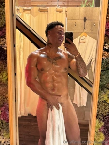 About to bust wanna watch