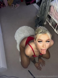 Go follow my sexy blonde bestie evebrionyy loves to suck and fuck and part 5