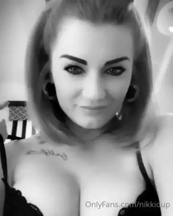 What content would you like to see loves so i can make you all happy 