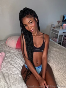 Come lay in bed with me daddy