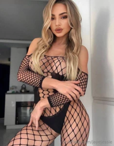 Vip content and free sub only 3 days emilyheartss sluty brunette she part 498