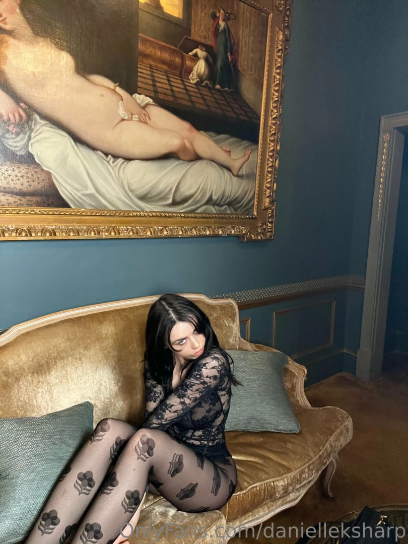 I wonder what tomorrow s sunday special will be 