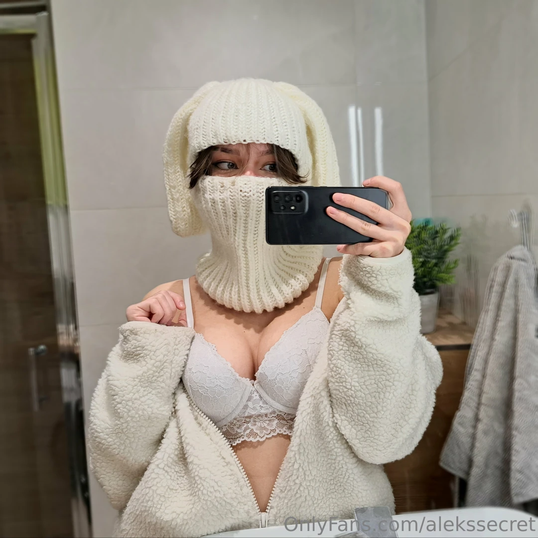 Face hidden body loud mirror knows all my secrets but you you ll have 