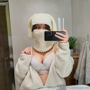 Face hidden body loud mirror knows all my secrets but you you ll have