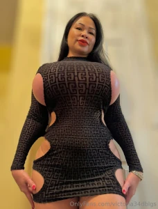 No panties ever no bra ever and always dtf or dm me victoria