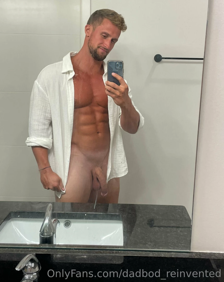 I ve never really been into button ups but how s this one looking 