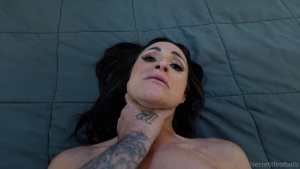 New porn alert i heard a knock on my door one day and much to my
