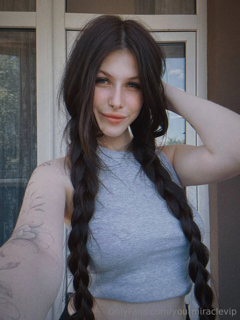 Who s coming to save rapunzel 