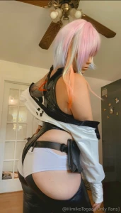 Desperately wanting to spend a day doing cosplay only one more week part 5