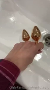 It was hot in the shower today part 2