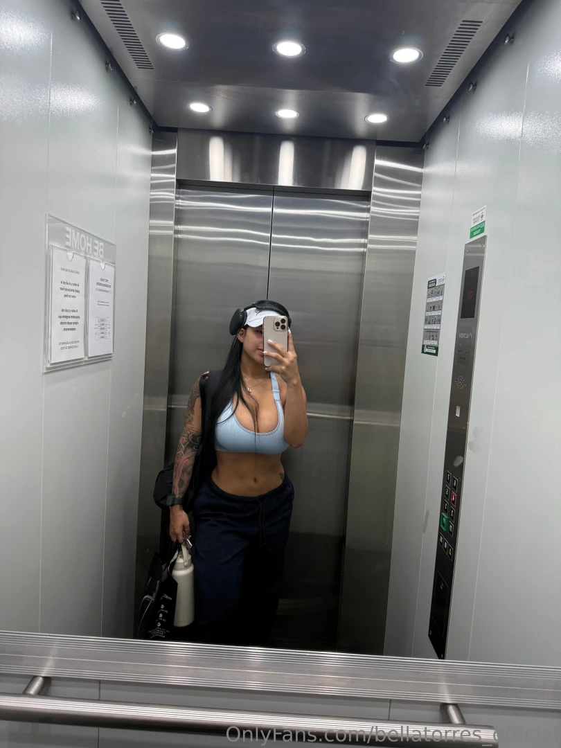 Your favorite fit girl 