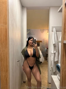Colombian mamis do it better new photoset coming to your dms in 1 hour