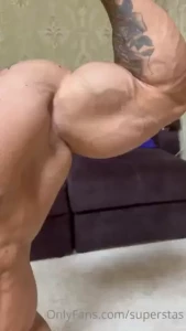 Grrrrrr big biceps for you liked my hairy chest