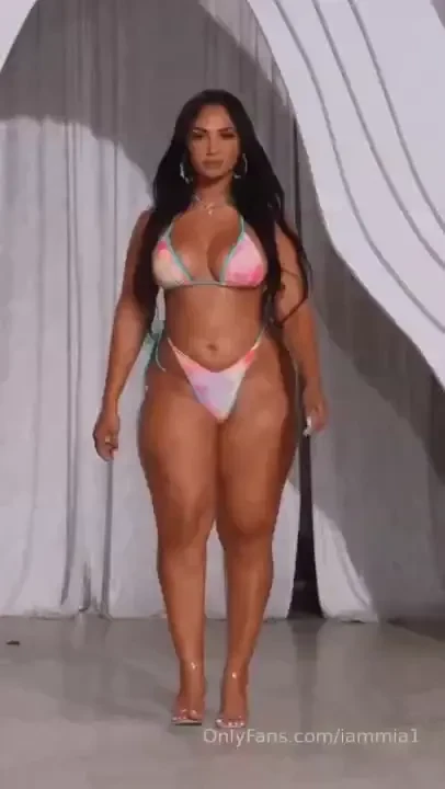 Https onlyfans com theycallmemami rec 57193603 meet the queen herself 