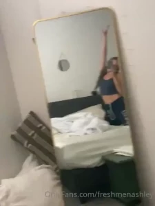 Wanna cum play message me