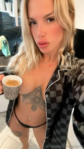 Dame 50 likes y te env o un regalito muy hot esta noche amor