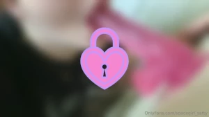 Drooling amp gagging on a thick silicone cock 1 32 mins