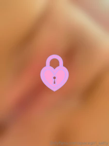 First pussy pic who wants to see