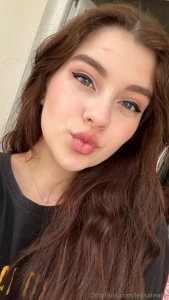 Sending kisses all day long