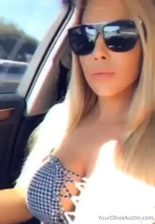 Unforgettable pretty little face with devilish thoughts tell me your 