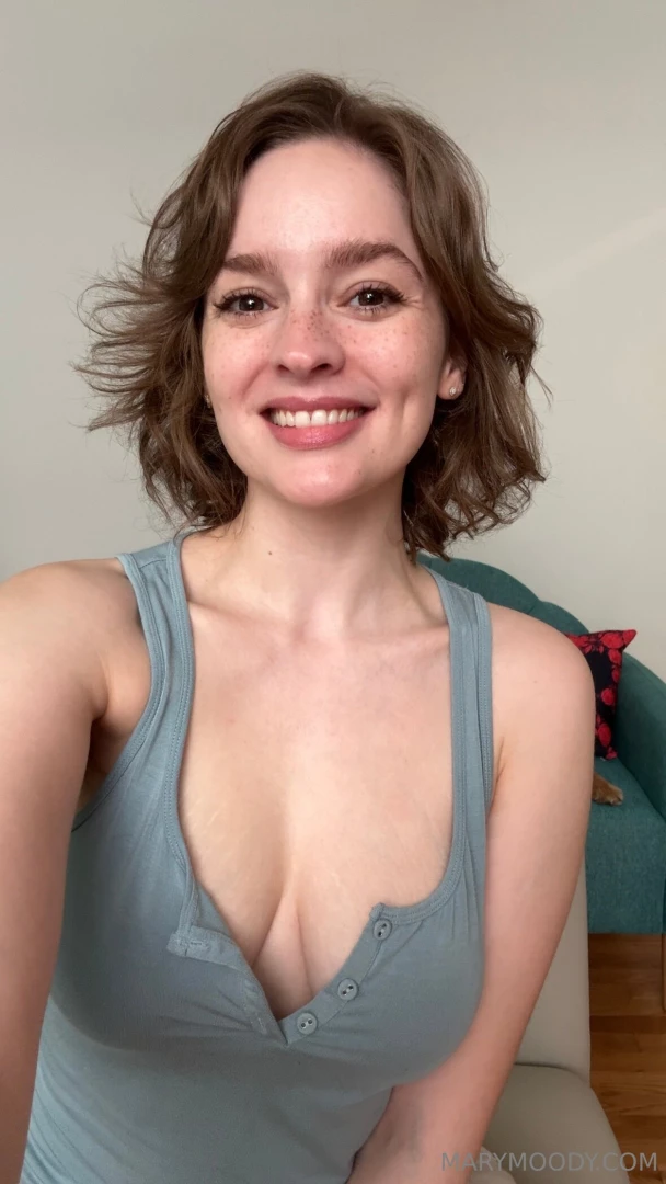 Livemoody com live now come join and chat for free 