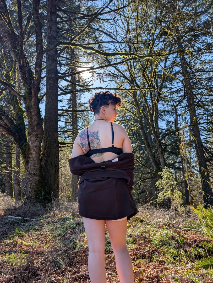 Beg to see my hot black and purple set on a hike 