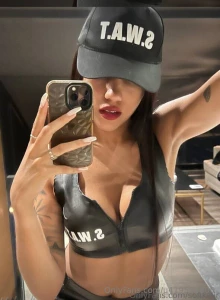 Me pone mucho que me follen con este traje